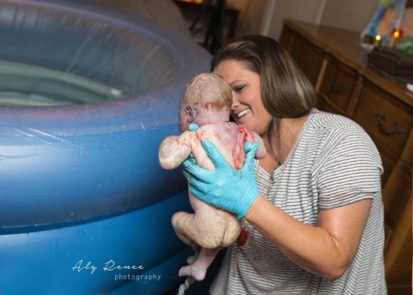 working with a midwife during your surrogacy journey